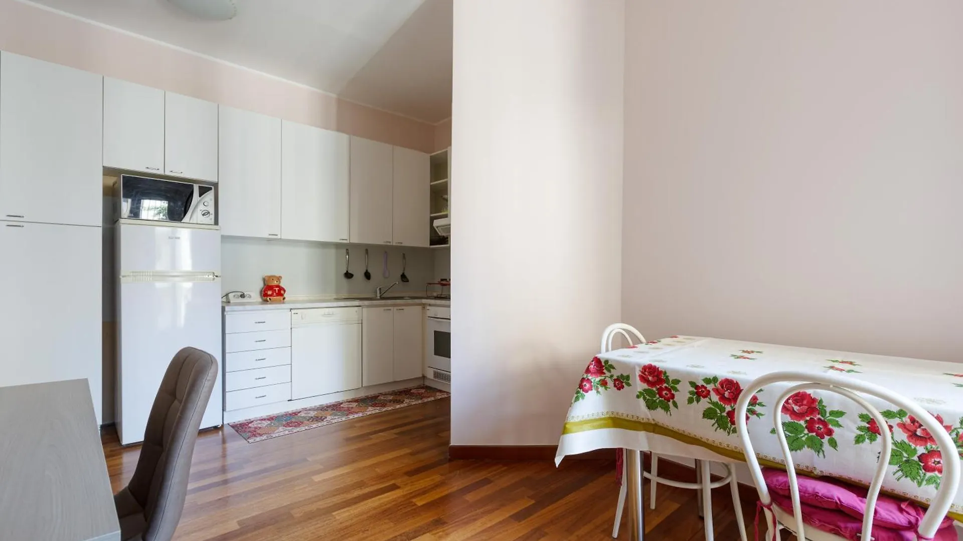 Lägenhet Porta Romana Cozy Apt With Balcony Milano