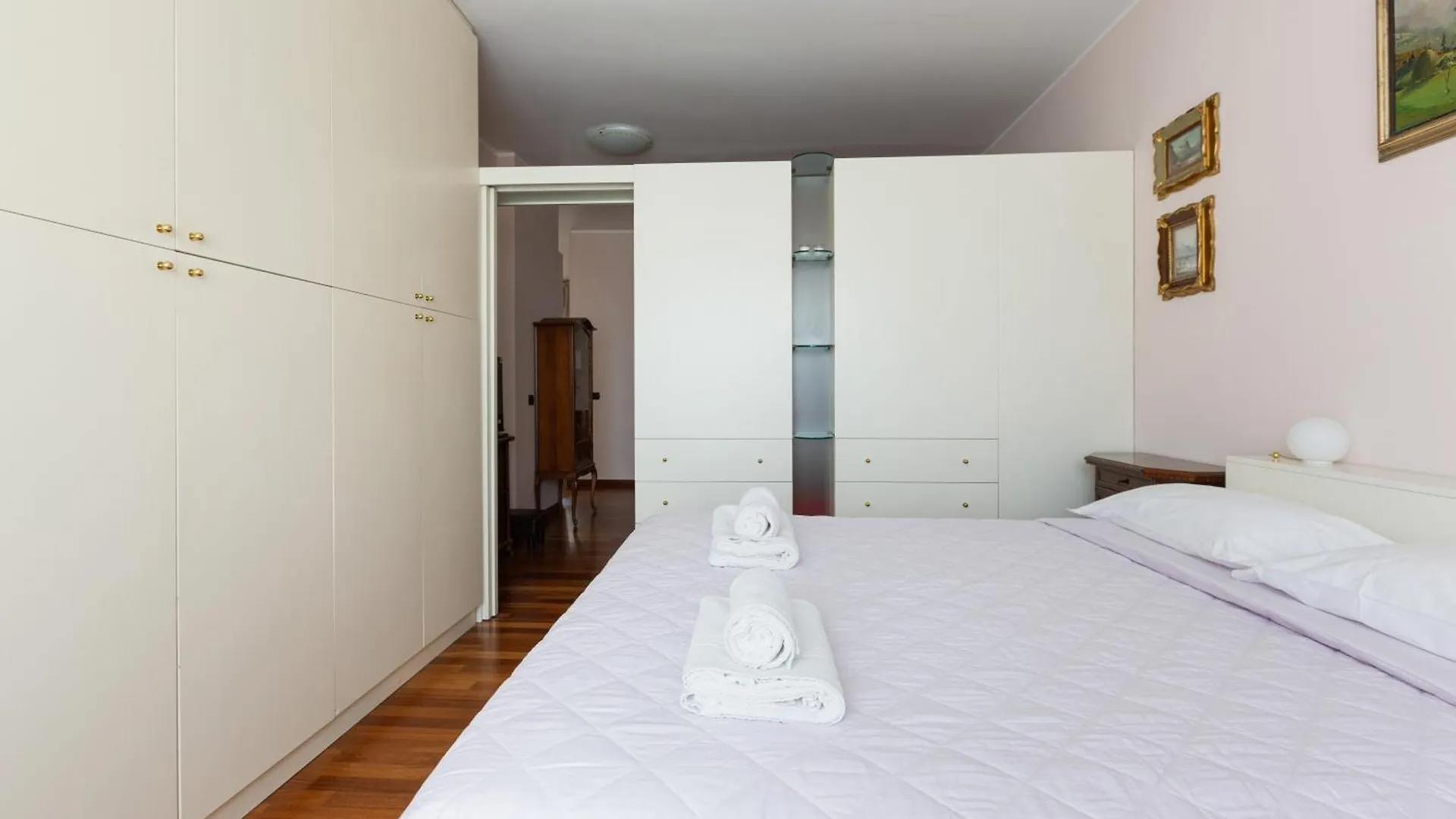 Porta Romana Cozy Apt With Balcony Milano 0*,  Italia